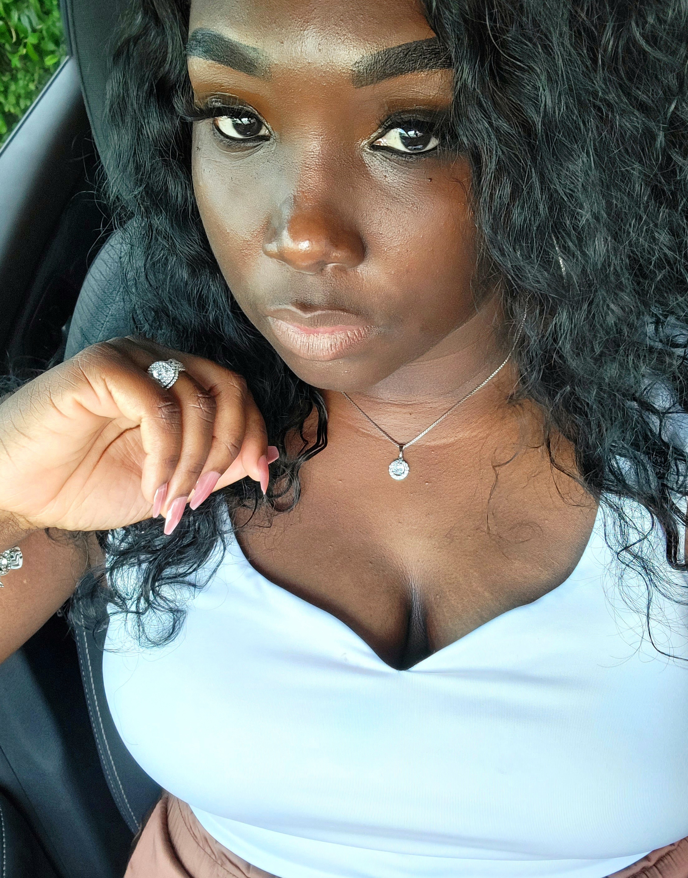 ISEE HAIR Wear Go Loose Deep Lace Wigs Glueless Pre Cut HD Lace Wigs Beginner Friendly