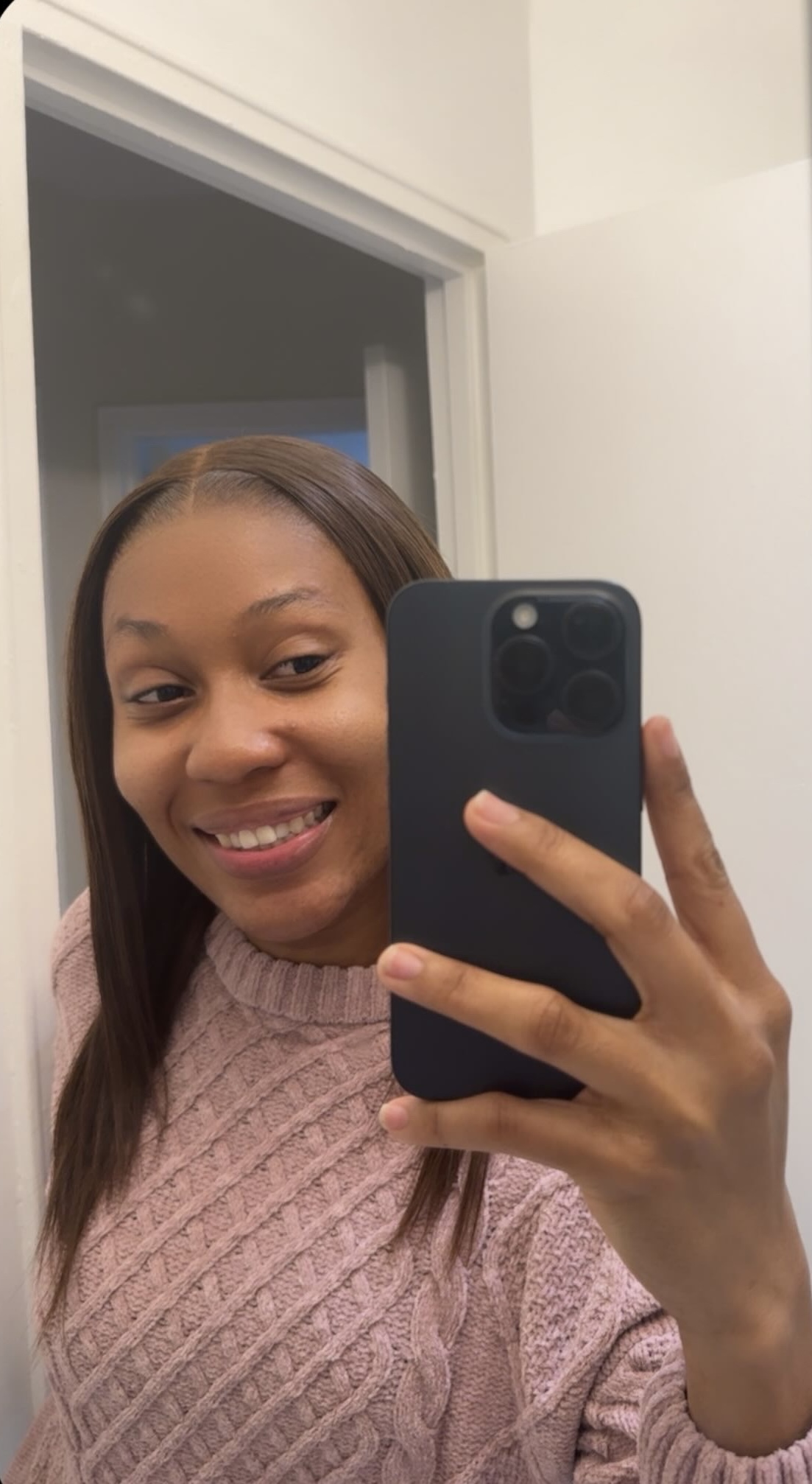 ISEE Brown Color Layered Cut Straight Wear Go Glueless Wig Pre-Cut Lace Closure Wig