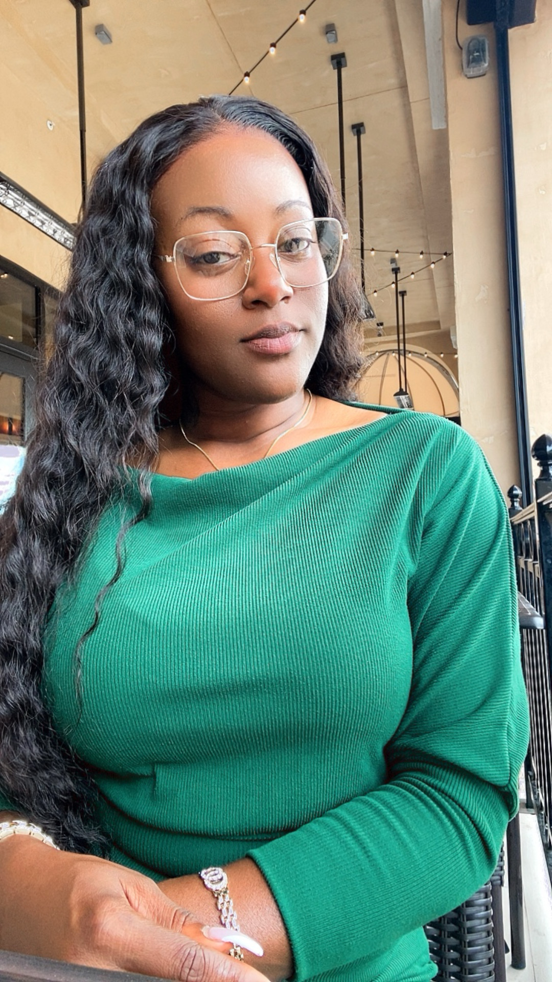 ISEE HAIR Wear Go Loose Deep Lace Wigs Glueless Pre Cut HD Lace Wigs Beginner Friendly