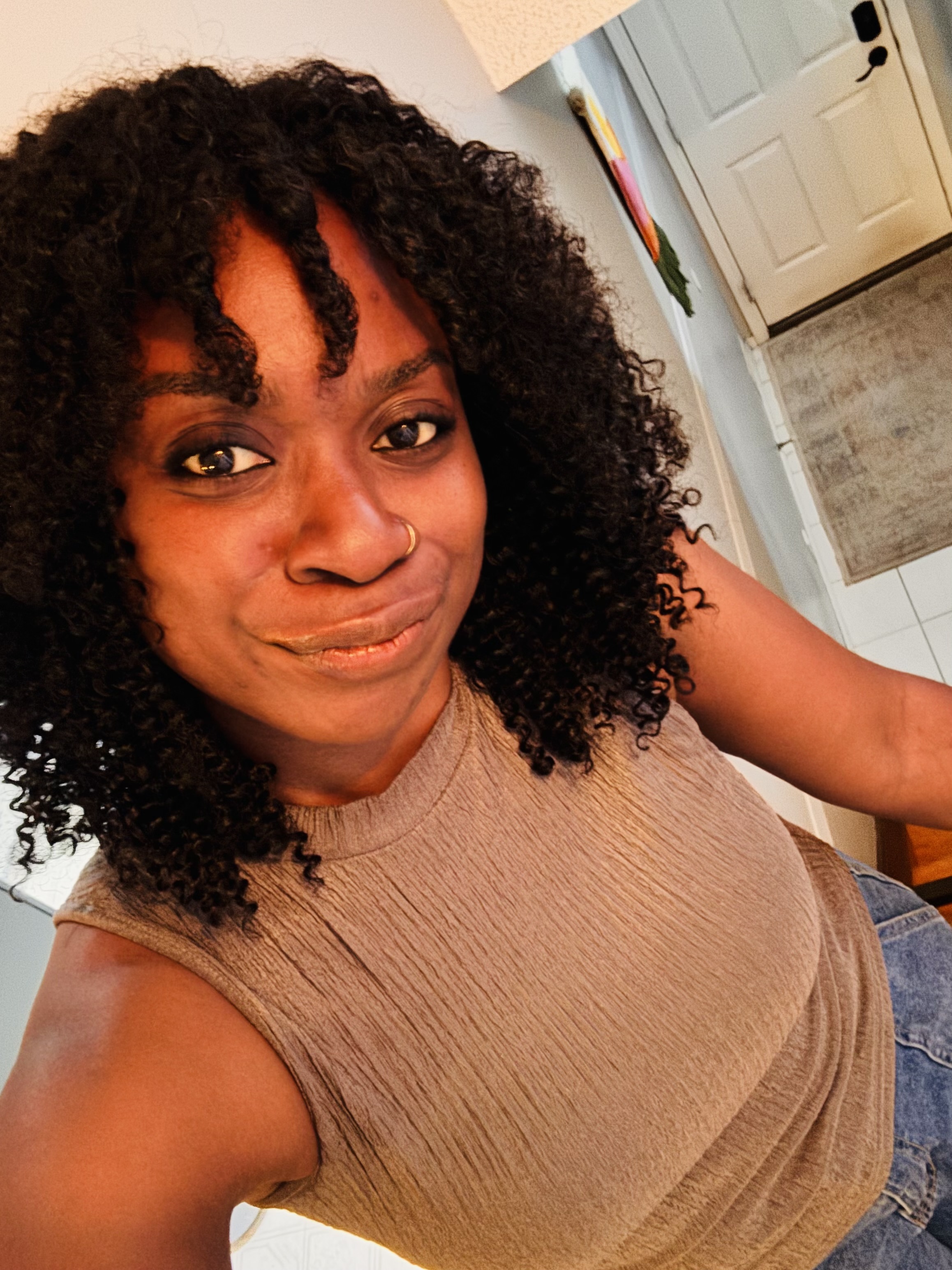 ISEE HAIR Kinky Curly Bundles with Closure 10A Grade 100% Human Virgin Hair
