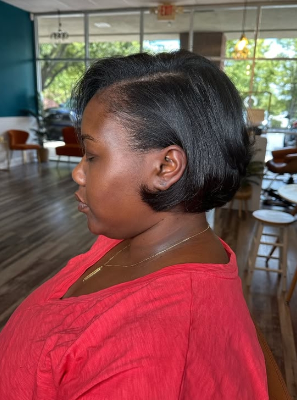 ISEE Wear Go Blow Out Straight Bob 7x5 HD Lace Glueless Wig Pre-Bleached Tiny Knots | Pre-Sale